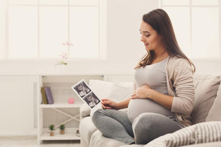 How Does Indoor Air Pollution Affect Expecting Mothers?